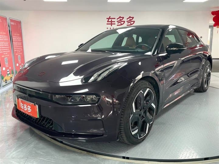 ���������� Zeekr 001 �� �����