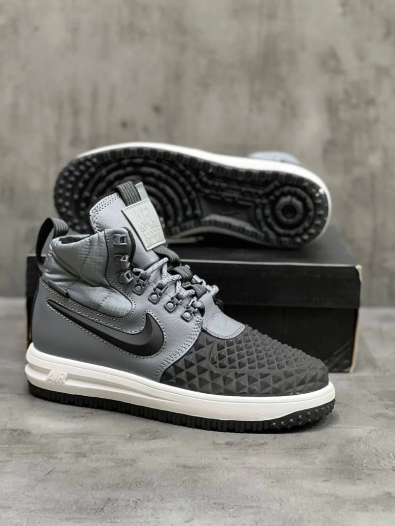 ��������� Nike Lunar Force