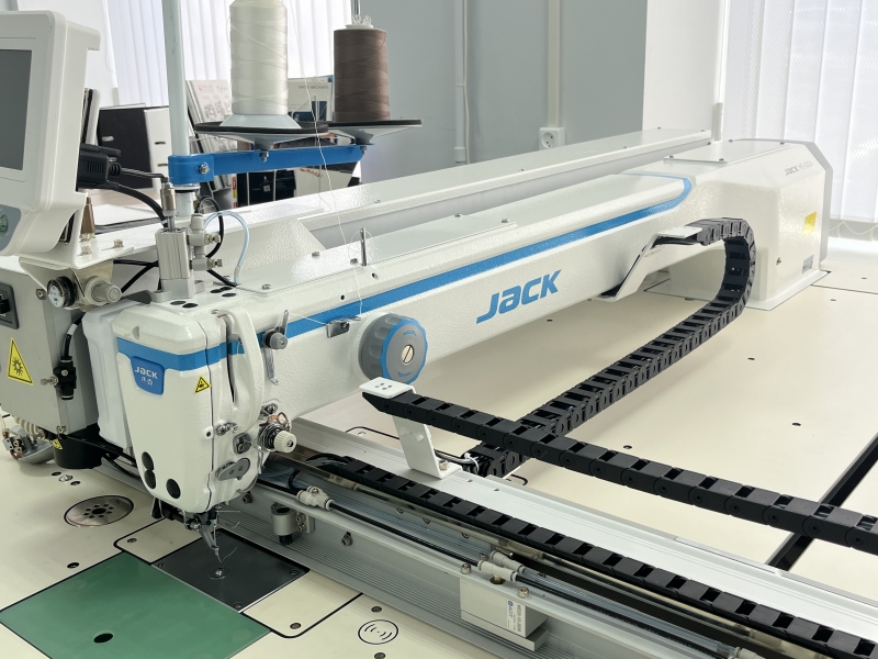 ��������� ������� JACK MS 100A � ������� �� ������ �������