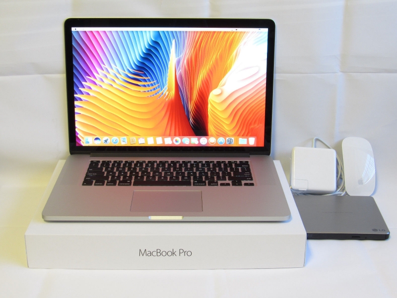 ������� Apple MacBook Pro 15 Retina 2,5 ��� i7 16 �� 512 ��