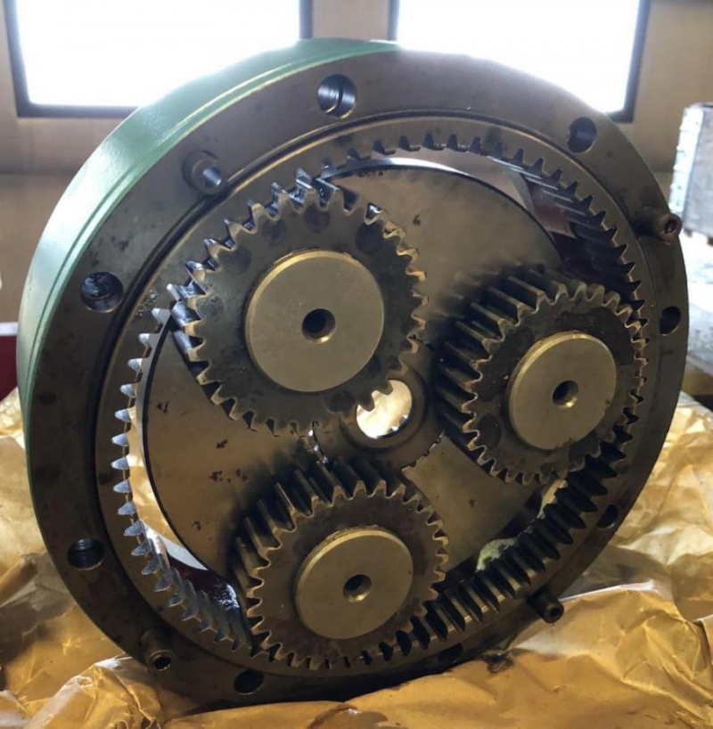 Pe�����p �������a �r�vini R�R �067 D��