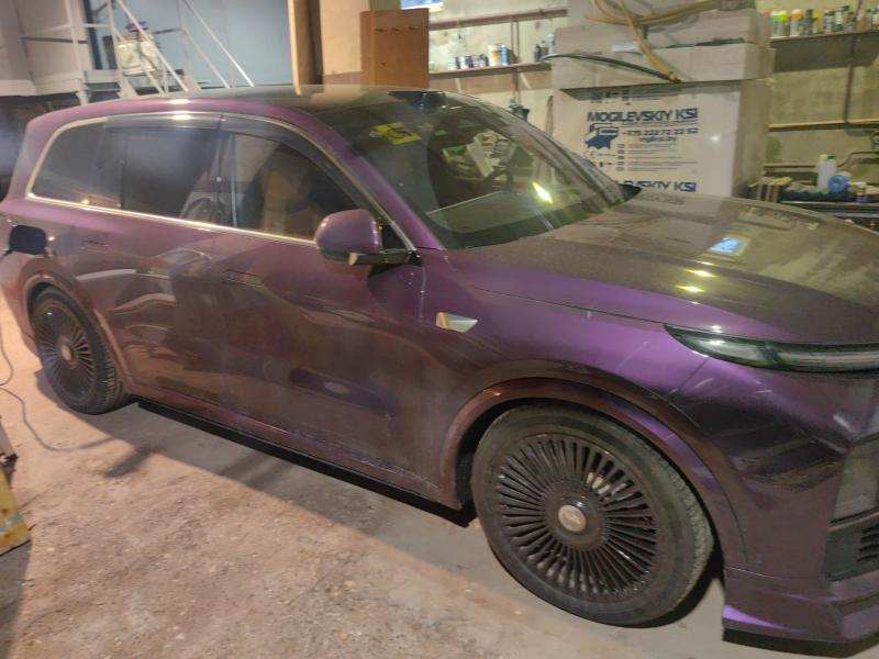 ������ ���������� Li Auto L9 2023 �.�.