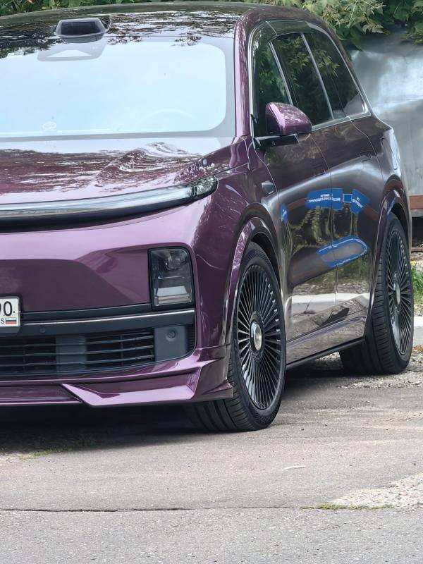 ������ ���������� Li Auto L9 2023 �.�. ��������